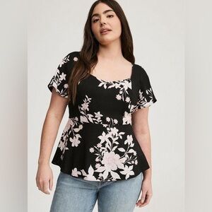 Torrid Challis Peplum Sweetheart Top Floral Black and Pink Women's Top size 2